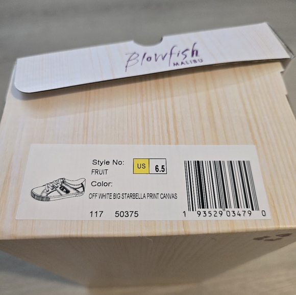 Blowfish Starbella canvas sneakers in white and floral - Picture 4 of 4